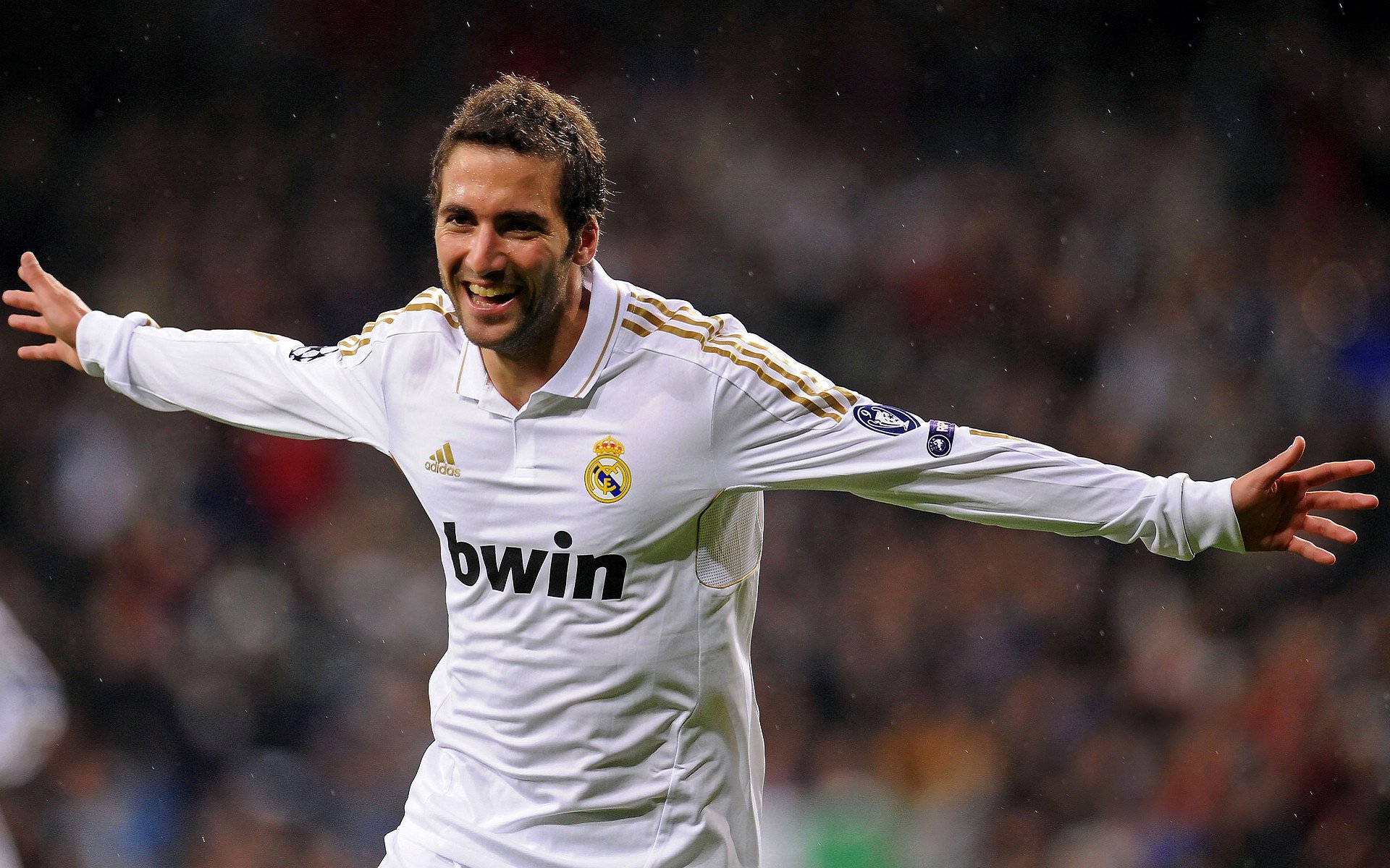 多米尼克骑行比赛吸引众多骑手,多米尼克属于哪